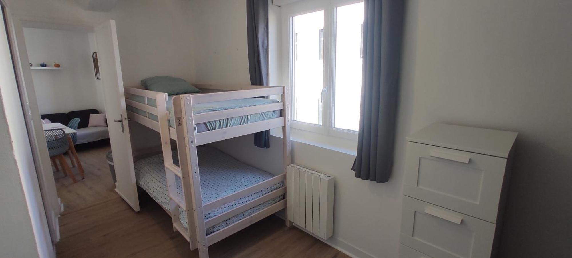 Appartement Cosy Plein Centre Conches-en-Ouche Luaran gambar