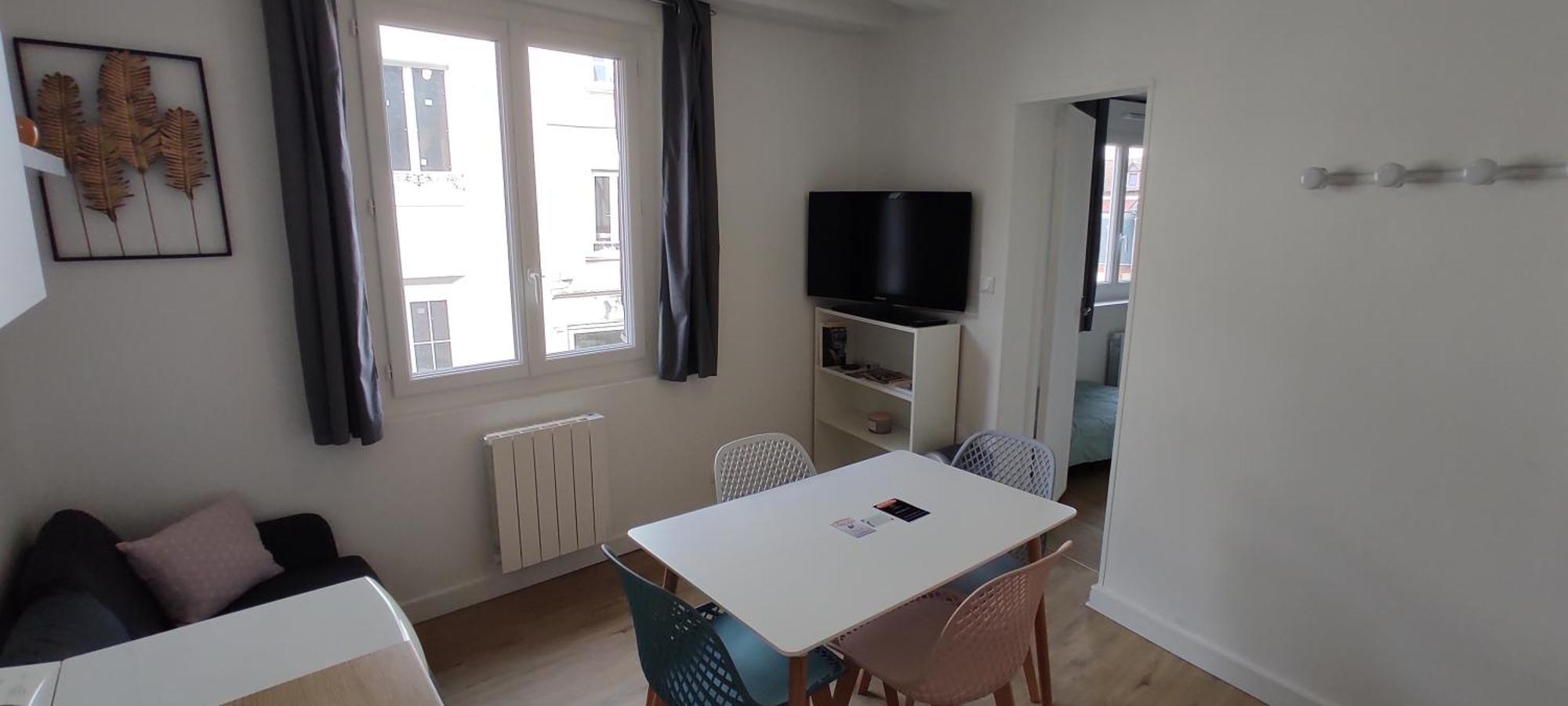 Appartement Cosy Plein Centre Conches-en-Ouche Luaran gambar